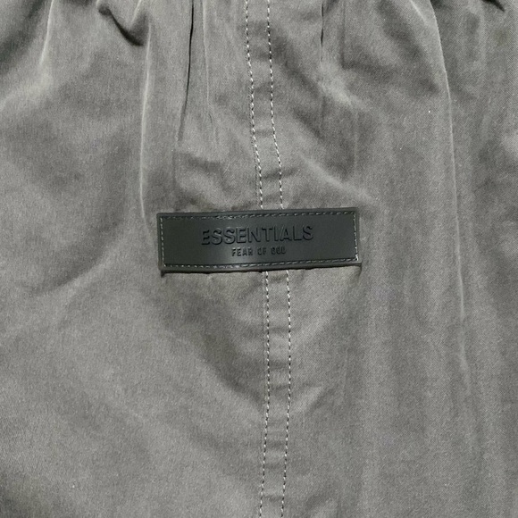 Essentials. Fear of God shorts. Size L. - Picture 3 of 4